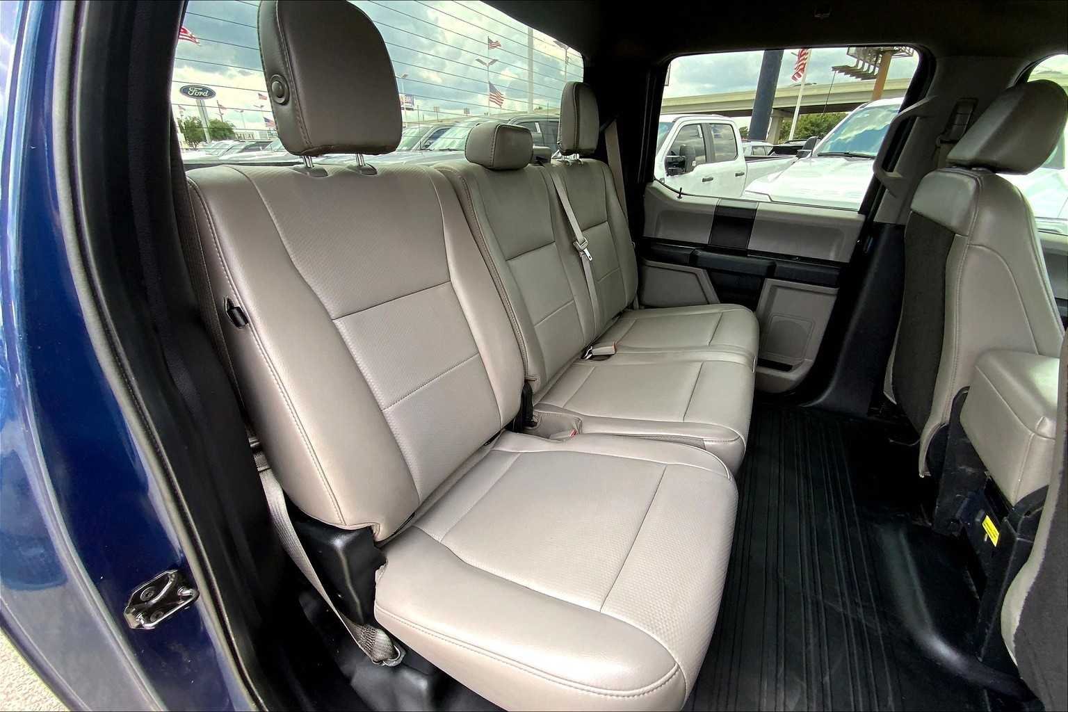 Used 2018 Blue Jeans Metallic Ford XL image 38
