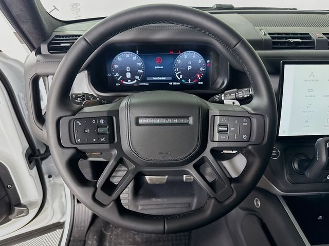 2026 Land Rover Defender V8 - Photo 12