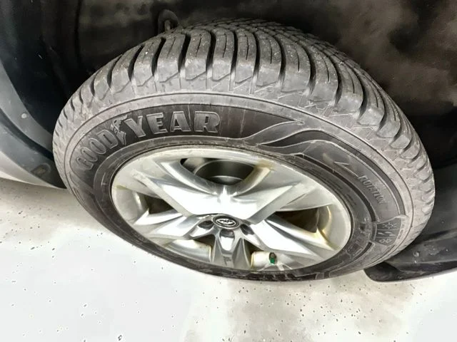 Used 2016 Silver Toyota Limited image 35