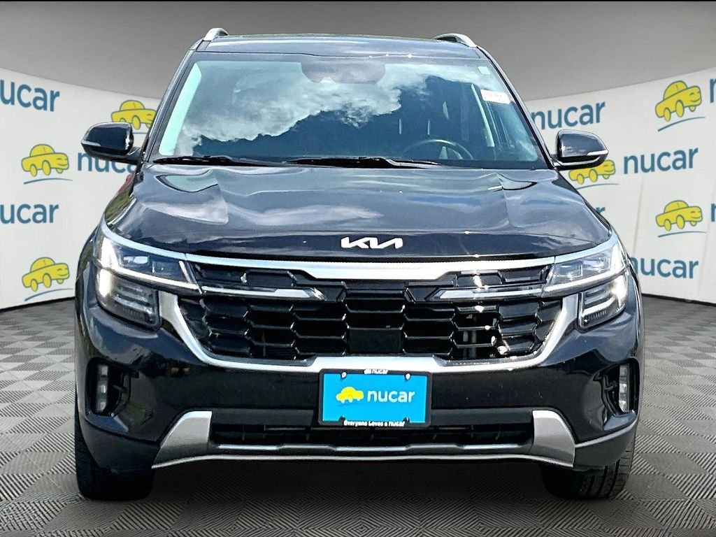 Used 2024 Fusion Black Kia SX image 2