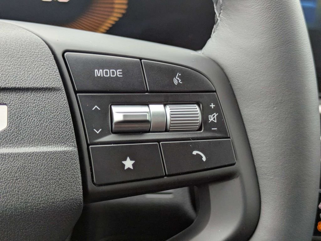New 2026 Glacial White Pearl Kia LX image 26