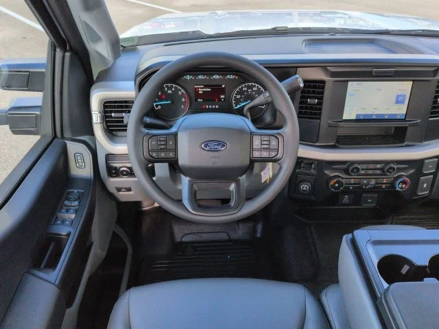 New 2027 Oxford White Ford F-350® XL image 16