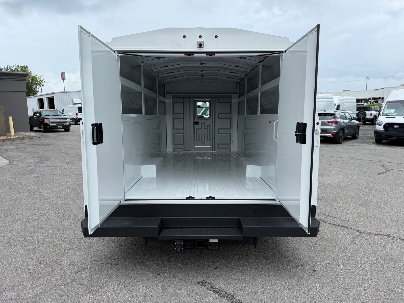 2026 Ford E-Series Cutaway Base - Photo 27