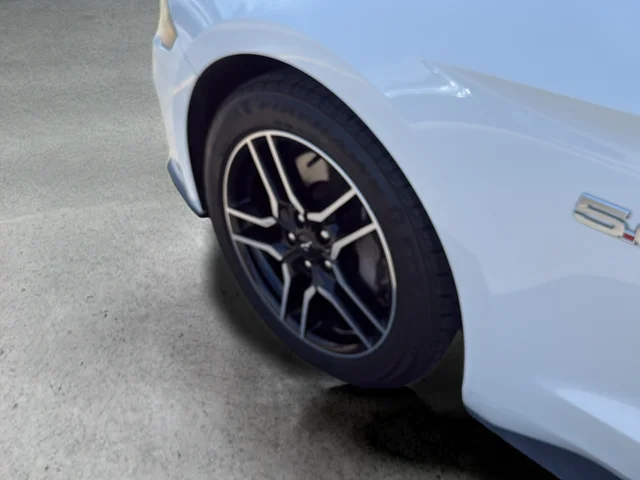 Used 2019 White Ford GT Premium image 16