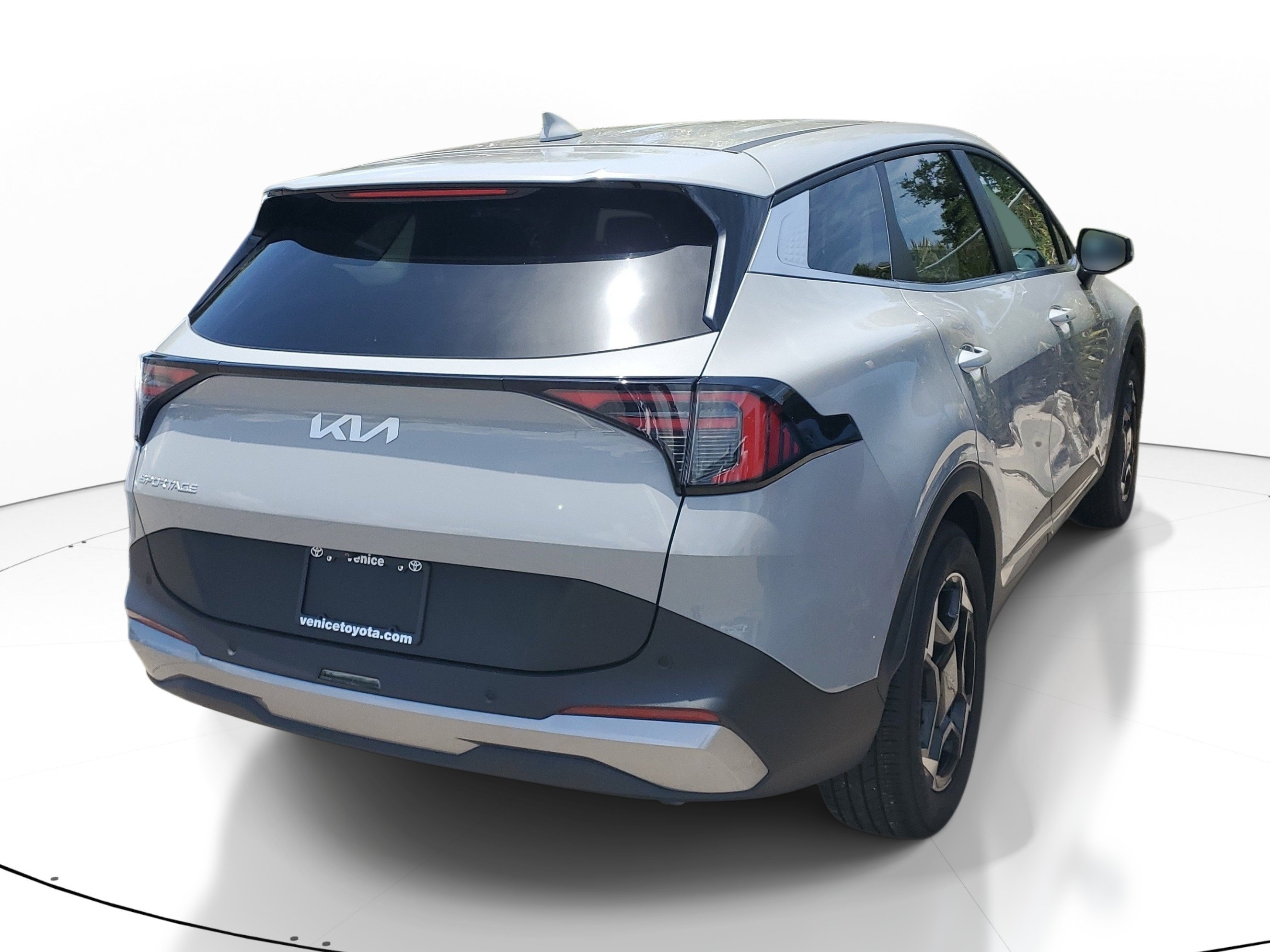 Used 2026 Wolf Gray Kia EX image 5