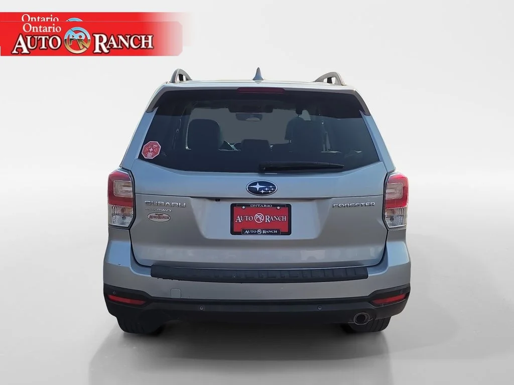 Used 2018 Ice Silver Metallic Subaru Limited image 4