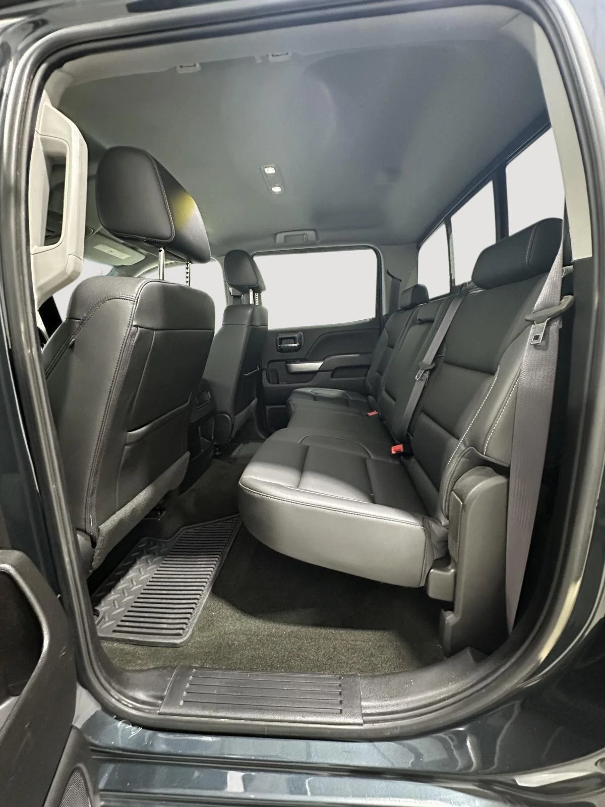 Used 2017 GRAPHITE METALLIC Chevrolet LTZ image 18