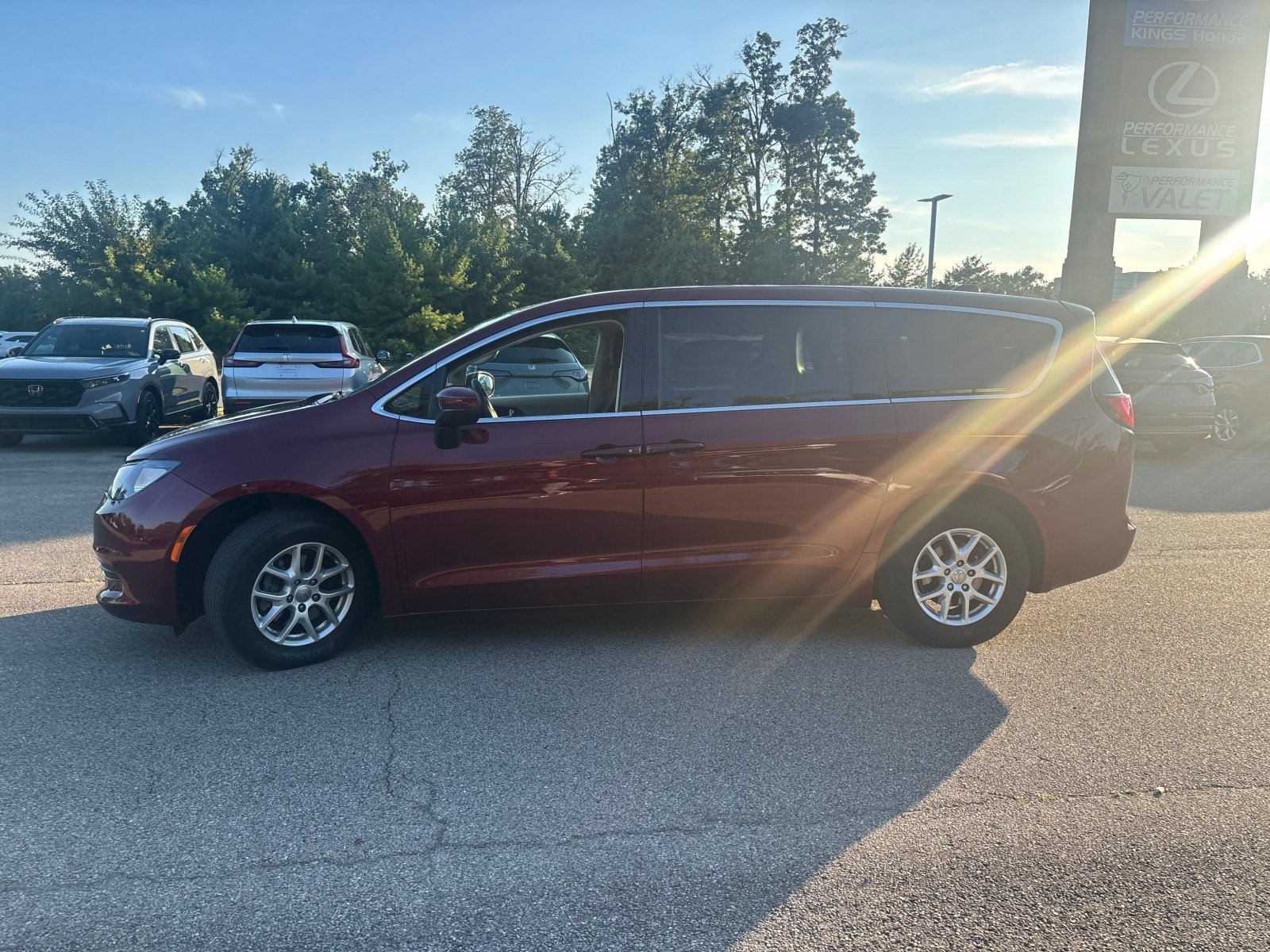 Used 2017 Velvet Red Pearlcoat Chrysler Touring image 6