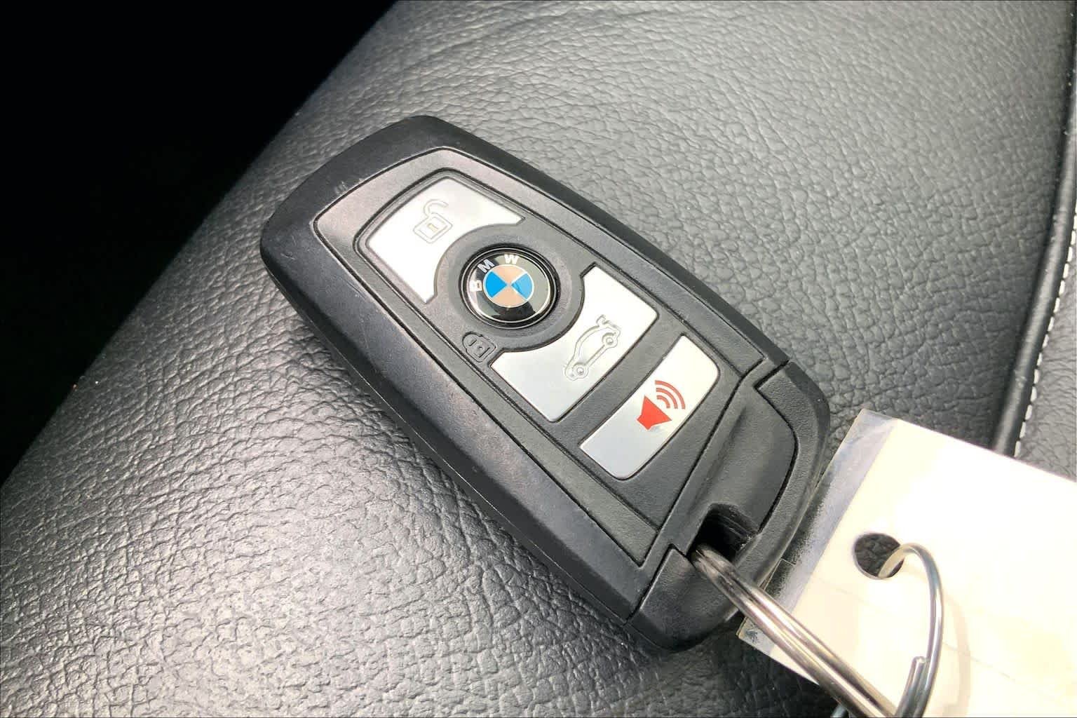 Used 2017 Black Sapphire Metallic BMW xDrive28i image 15