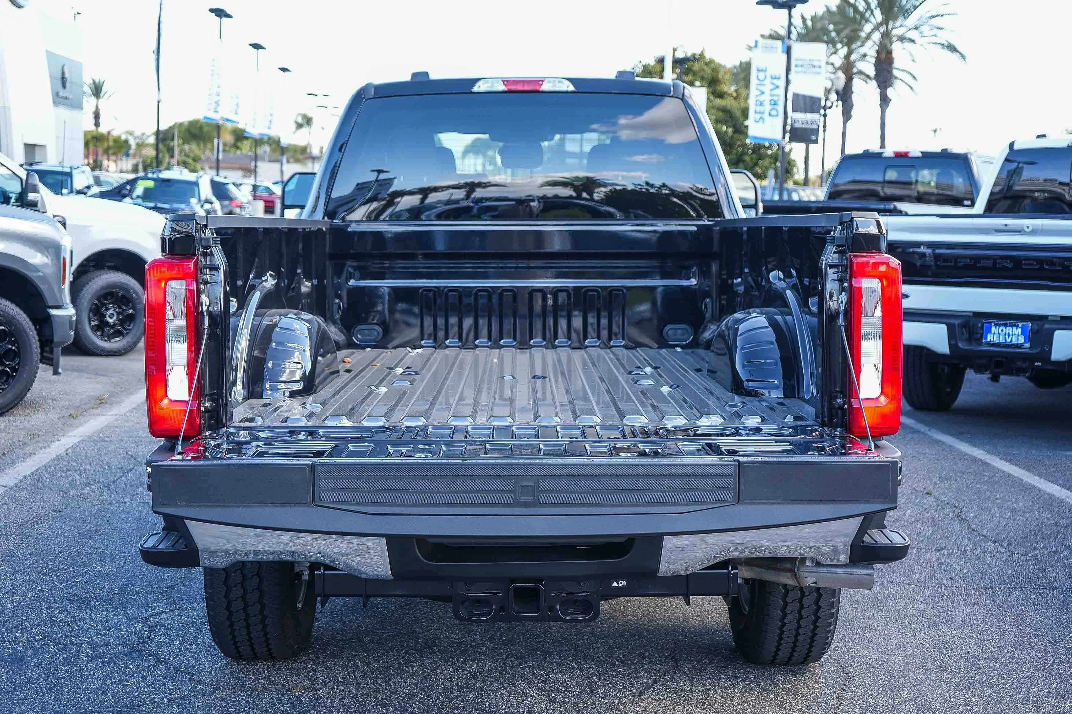 New 2026 Black Metallic Ford XLT image 12