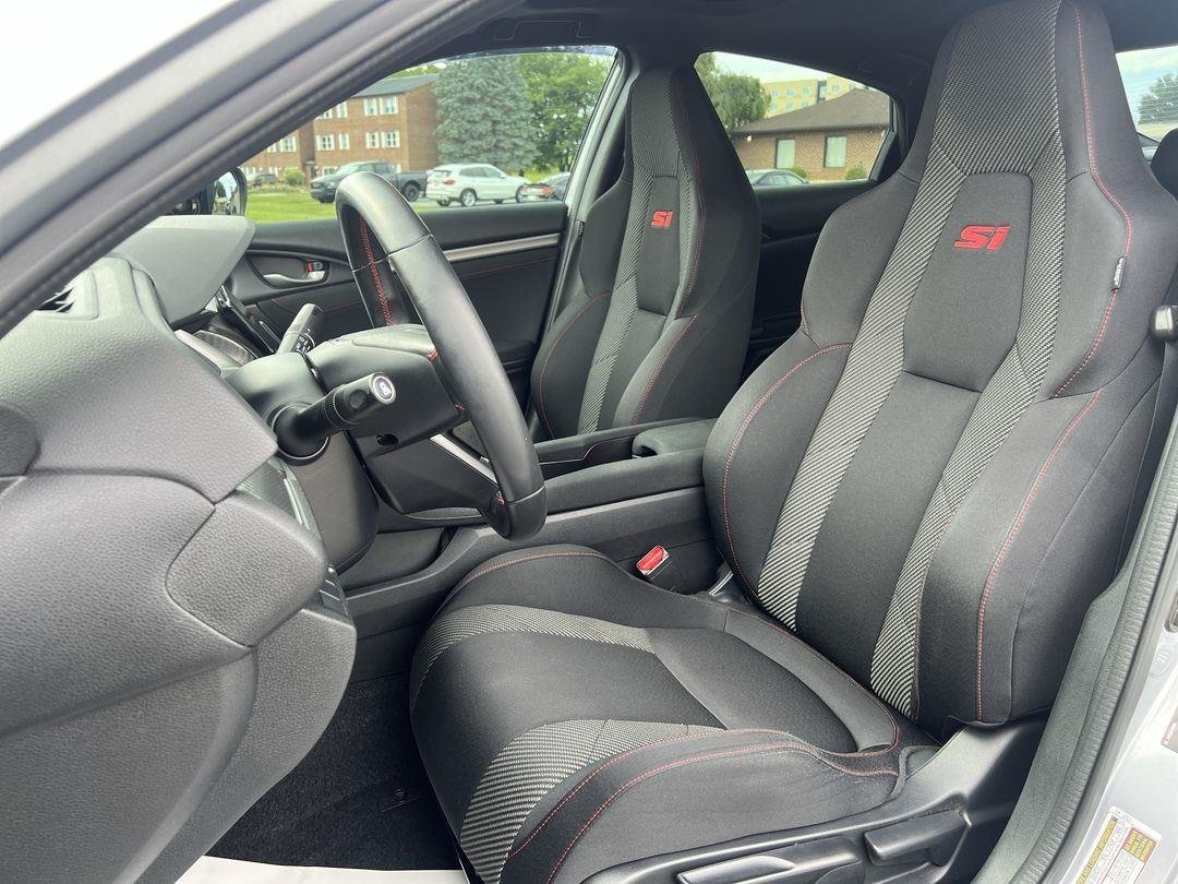 Used 2017 Lunar Silver Metallic Honda Si image 14