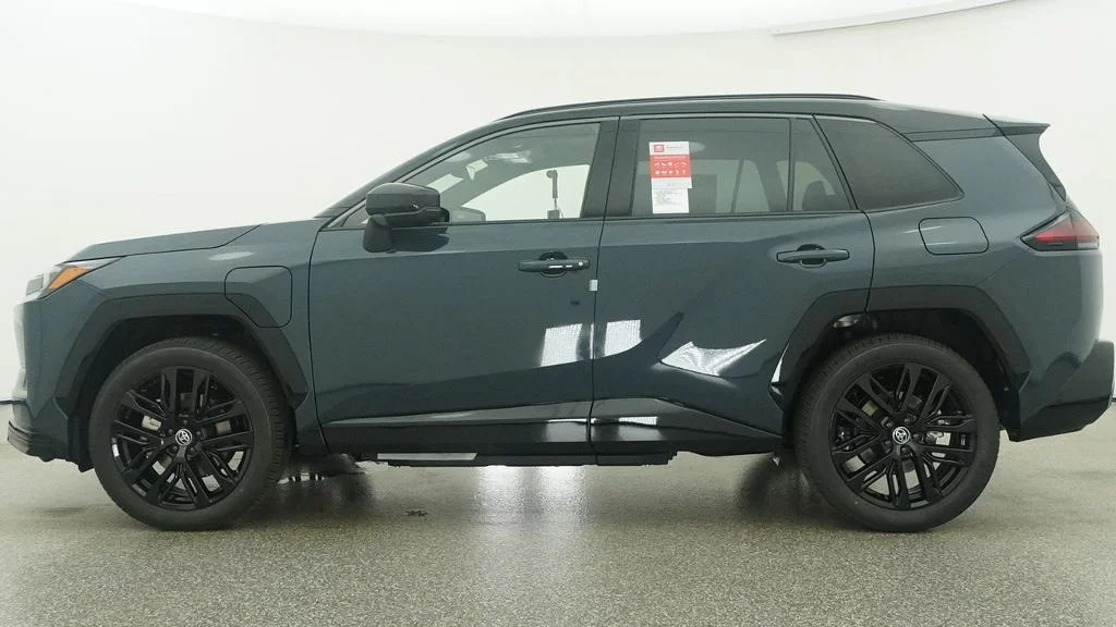 New 2026 Storm Cloud with Midnight Black Metallic roof Toyota XSE image 3