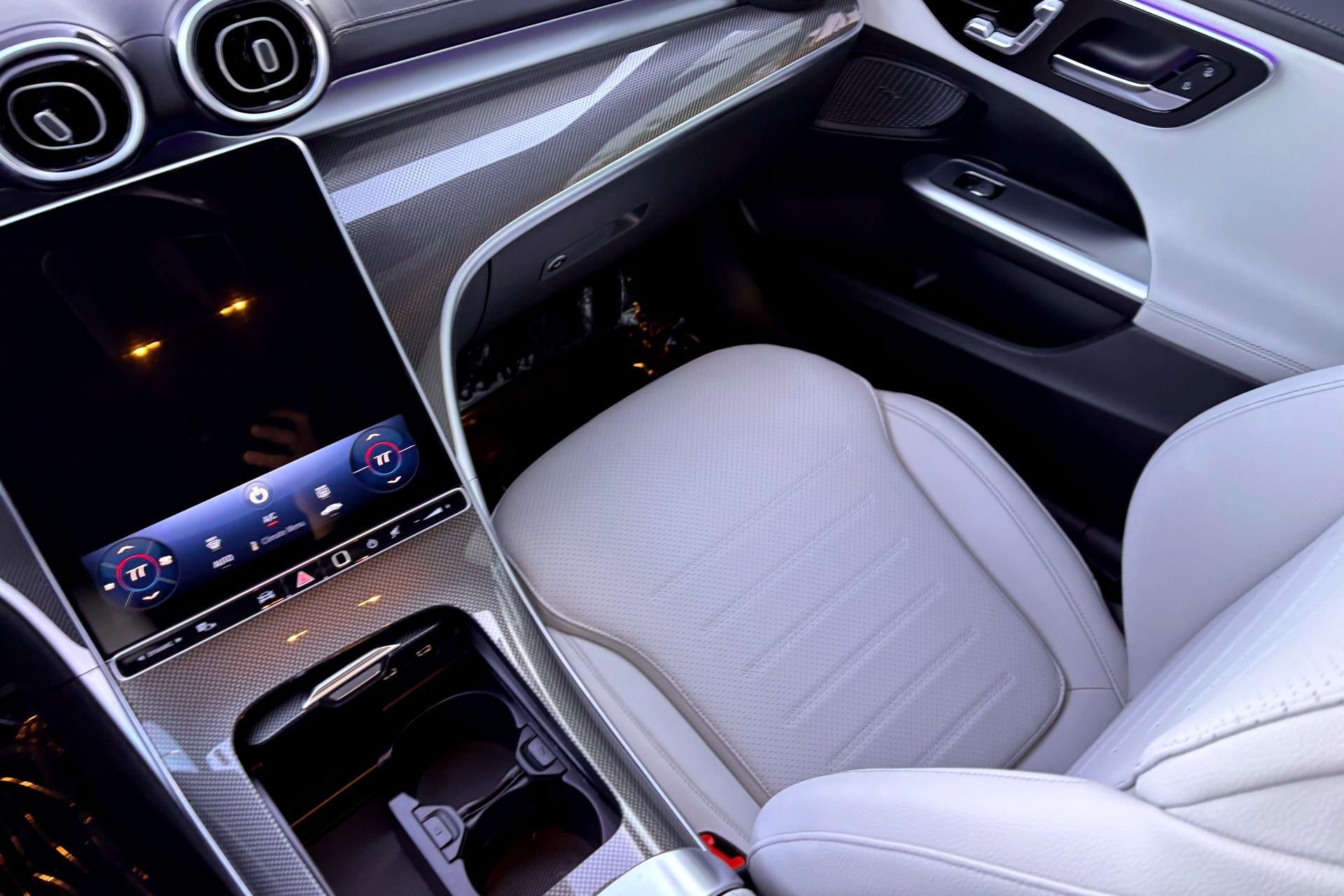 New 2026 Starling Blue Metallic Mercedes-Benz C 300 image 38