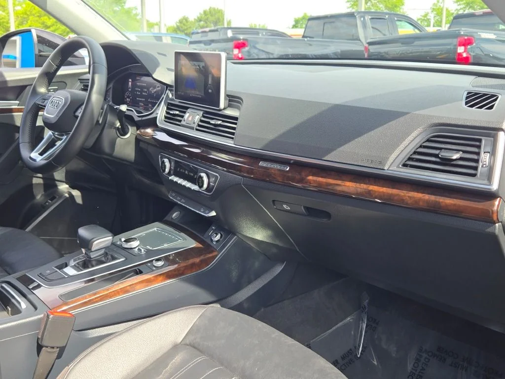 Used 2018 Black Audi 2.0T image 7