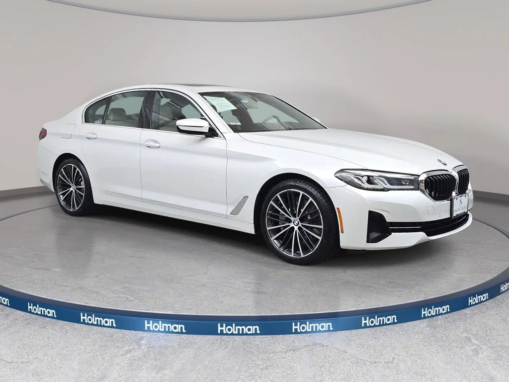 Used 2022 Mineral White Metallic BMW 530i xDrive image 3