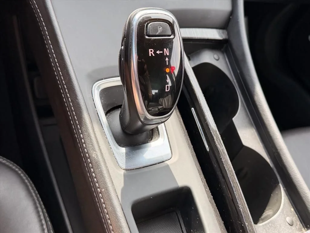 Used 2018 Gray Buick Premium I Group image 27
