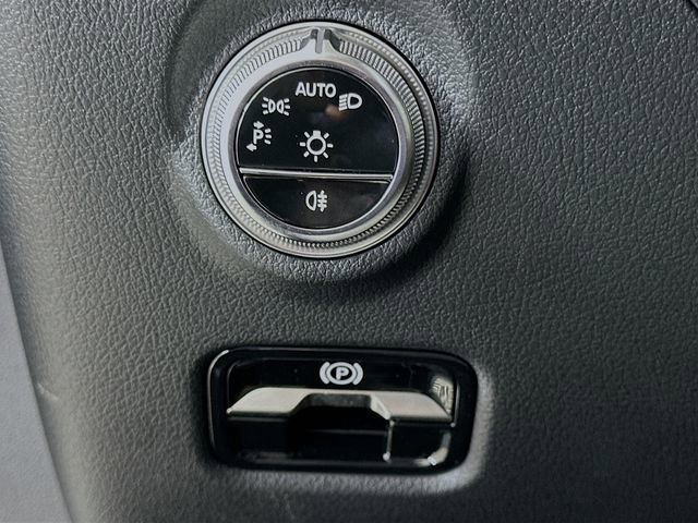 New 2026 Cirrus Silver Metallic Mercedes-Benz C 300 image 41
