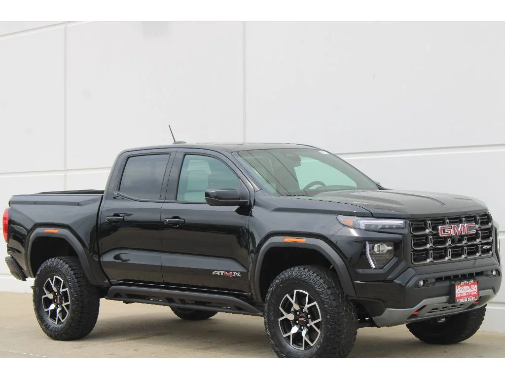 2025 GMC Canyon AT4 - Photo 12