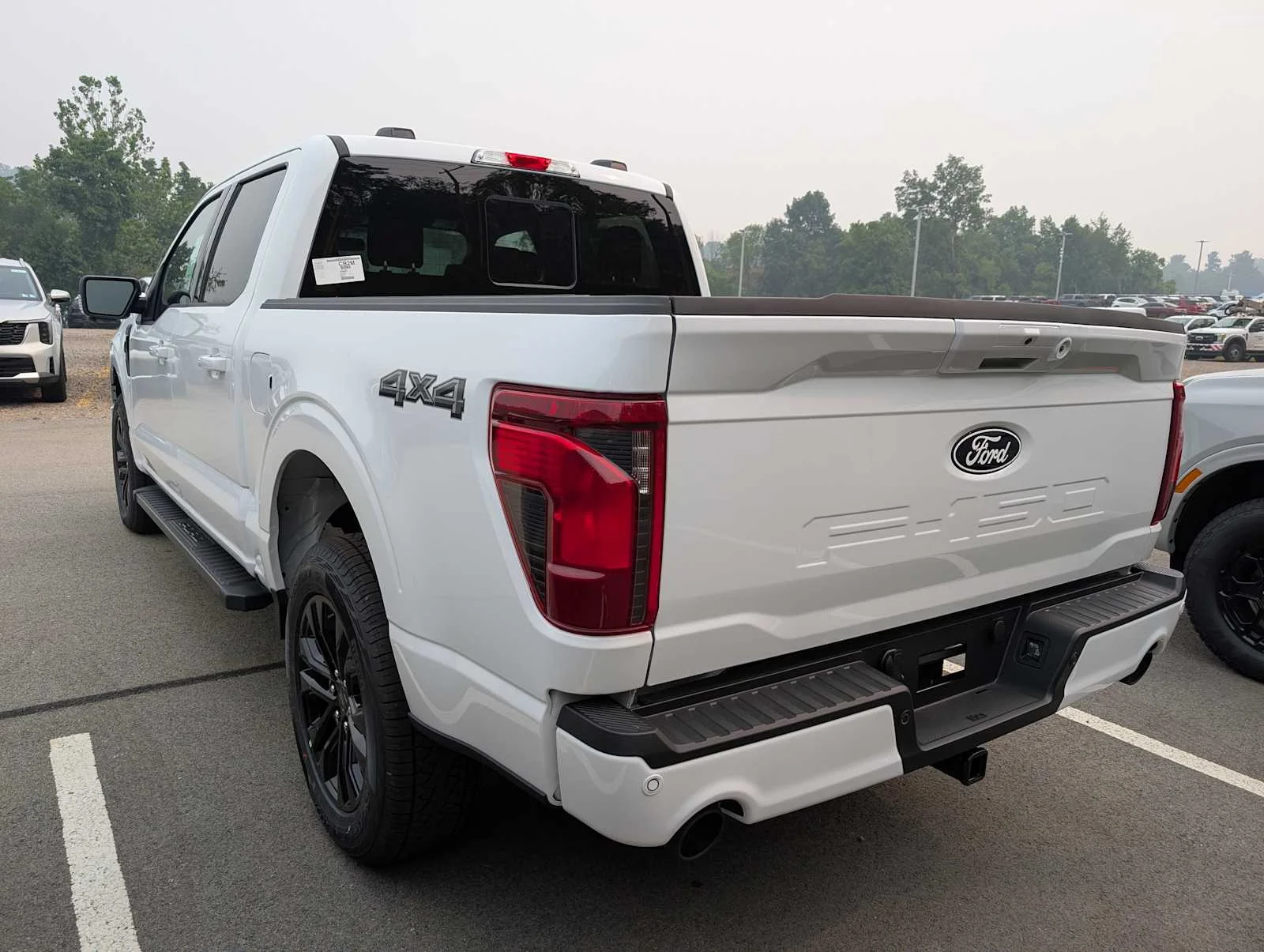 New 2026 Oxford White Ford XLT image 9
