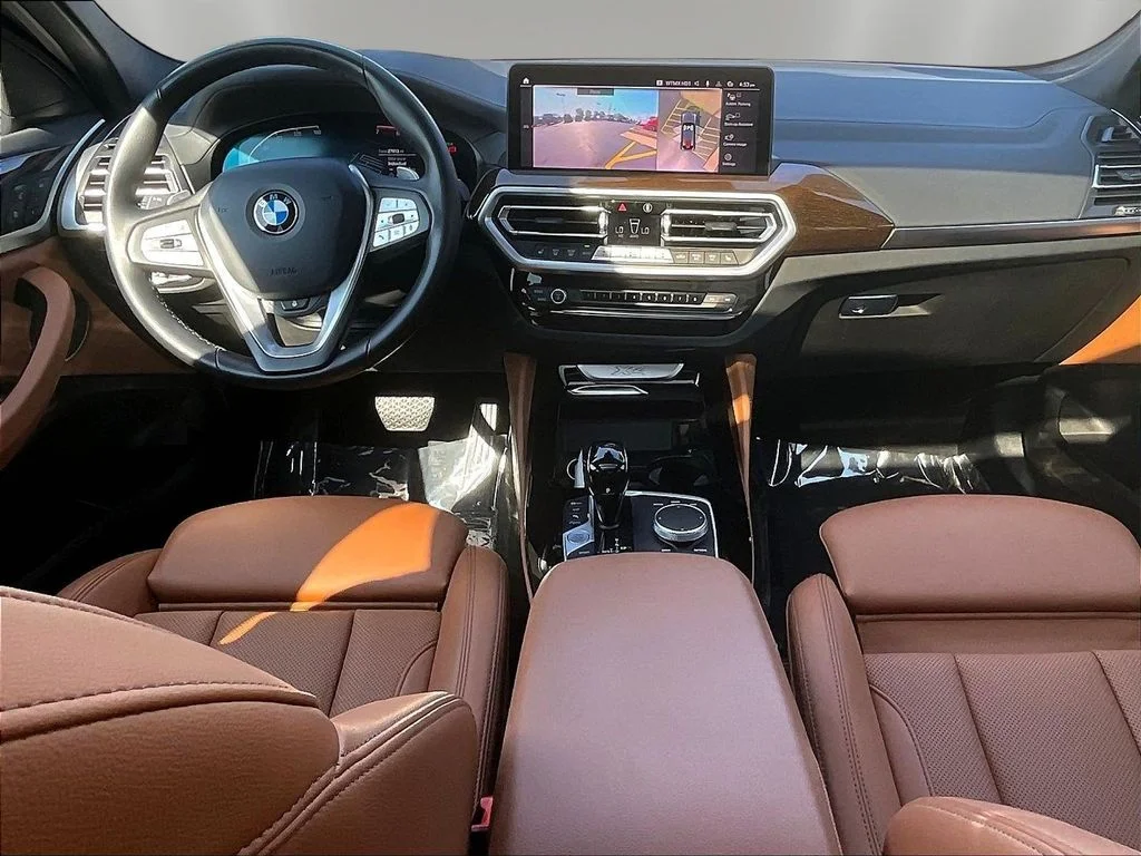 Used 2022  BMW xDrive30i image 7