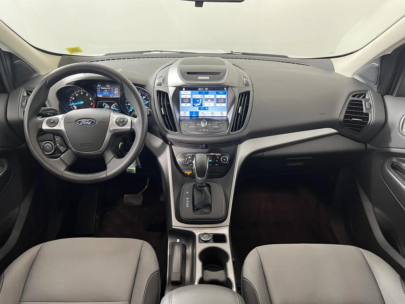 Used 2016 Wh Ford SE image 19