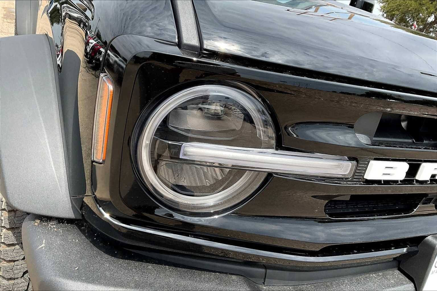 Certified Used 2025 Shadow Black Ford Outer Banks image 13