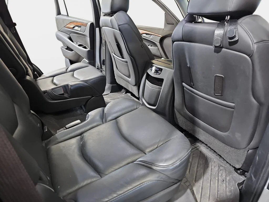 Used 2017 Silver Cadillac Luxury image 13