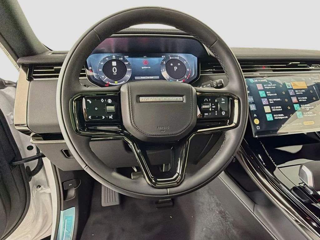 New 2026 Fuji White Land Rover Dynamic SE image 11