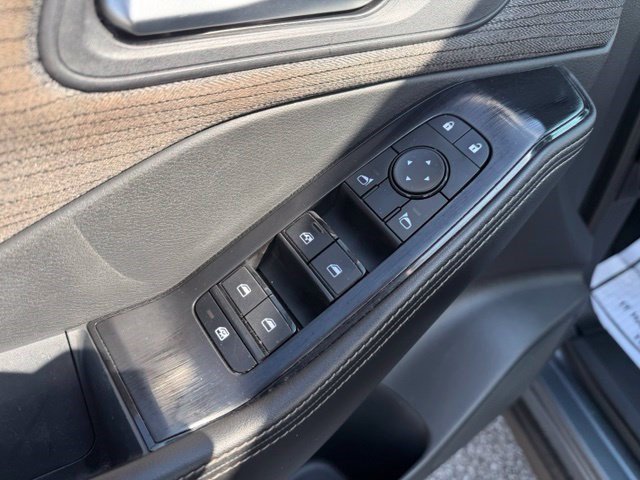 Certified Used 2023 Gun Metallic Nissan SV image 11