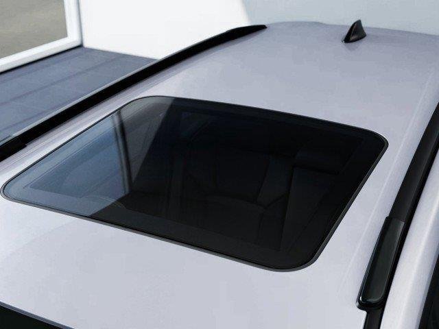 New 2026 ICE SILVER METALLIC Subaru Touring image 13