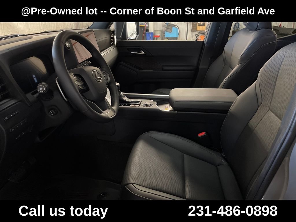 Used 2026  Lexus 550 Premium+ image 14