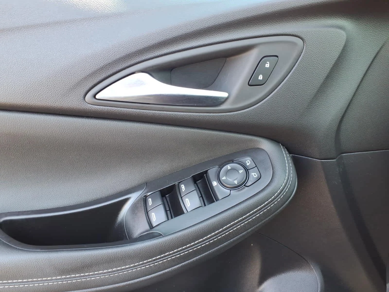2024 Buick Encore GX Preferred - Photo 10
