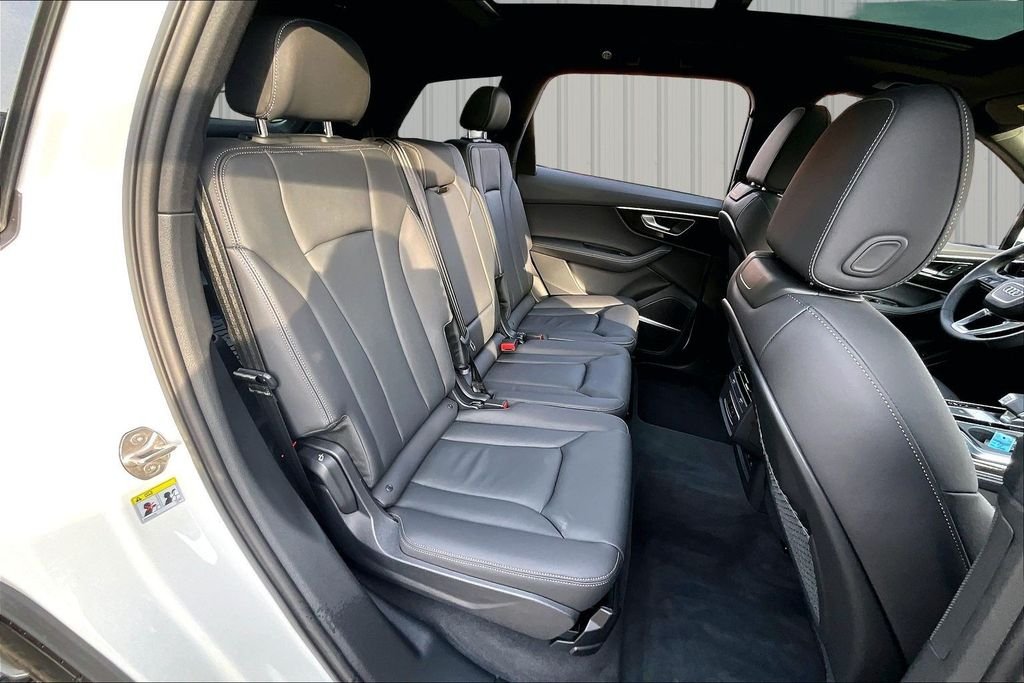 Used 2025 White Audi 55 Premium Plus image 25