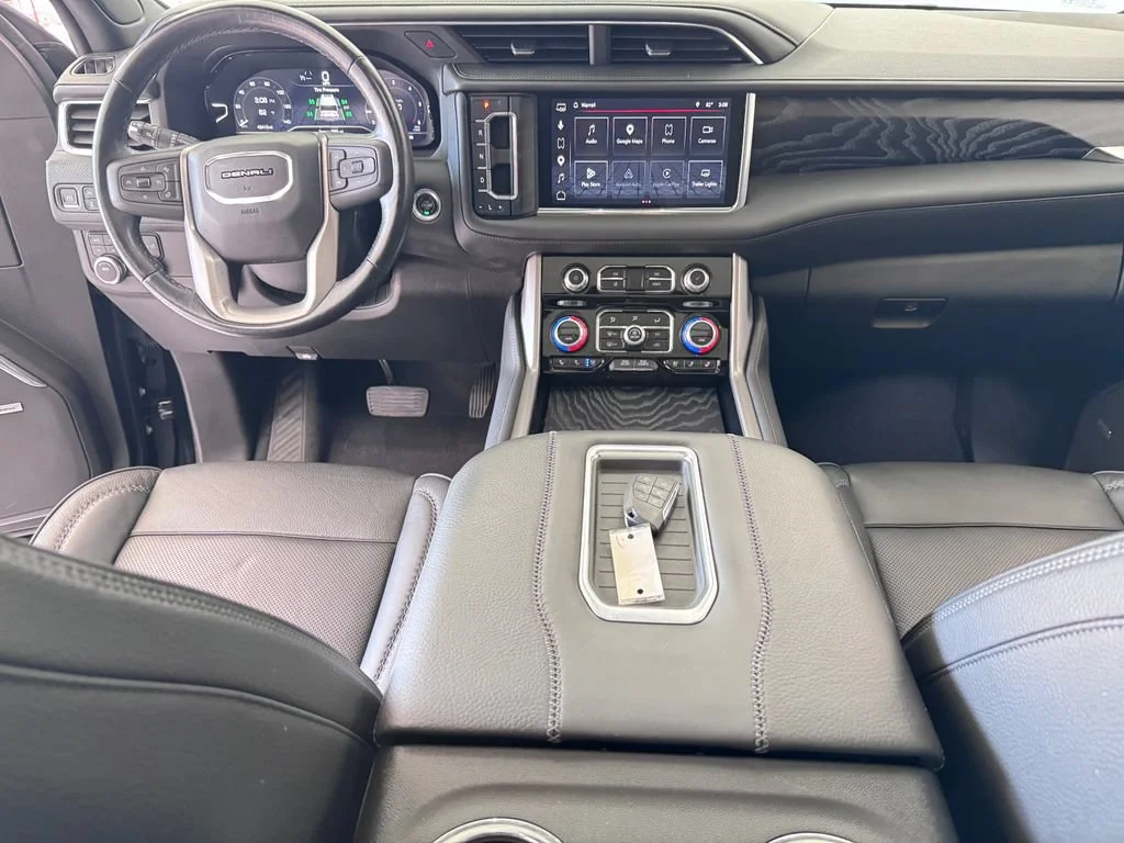 2023 GMC Yukon Denali - Photo 16