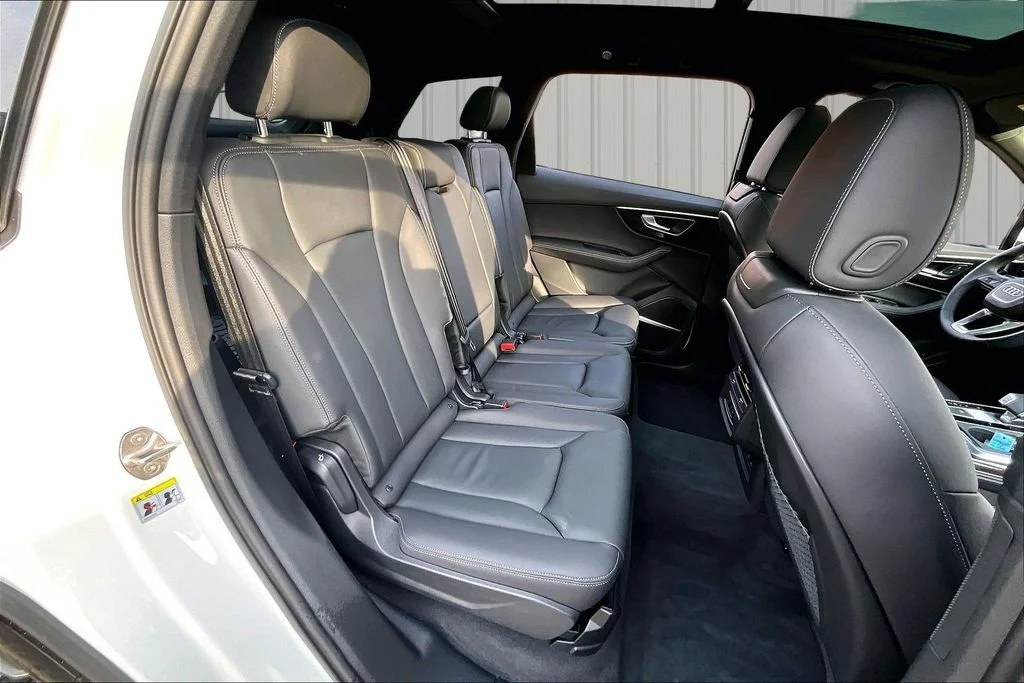 Used 2025 White Audi 55 Premium Plus image 25