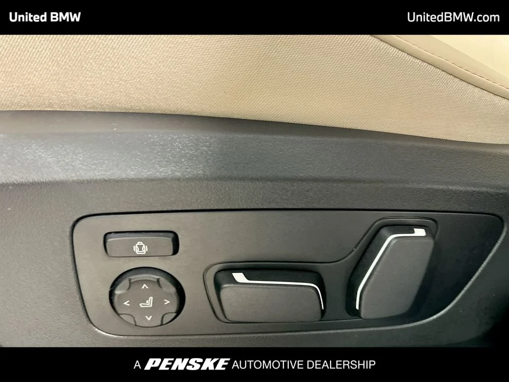 2025 BMW X3 30 - Photo 12