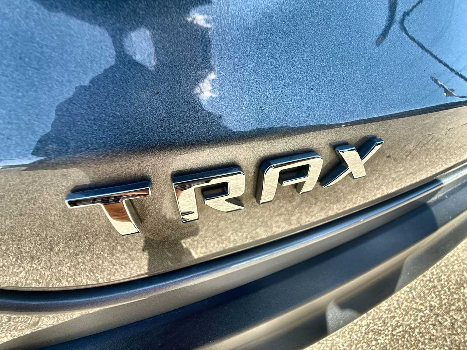 2024 Chevrolet Trax LS - Photo 28