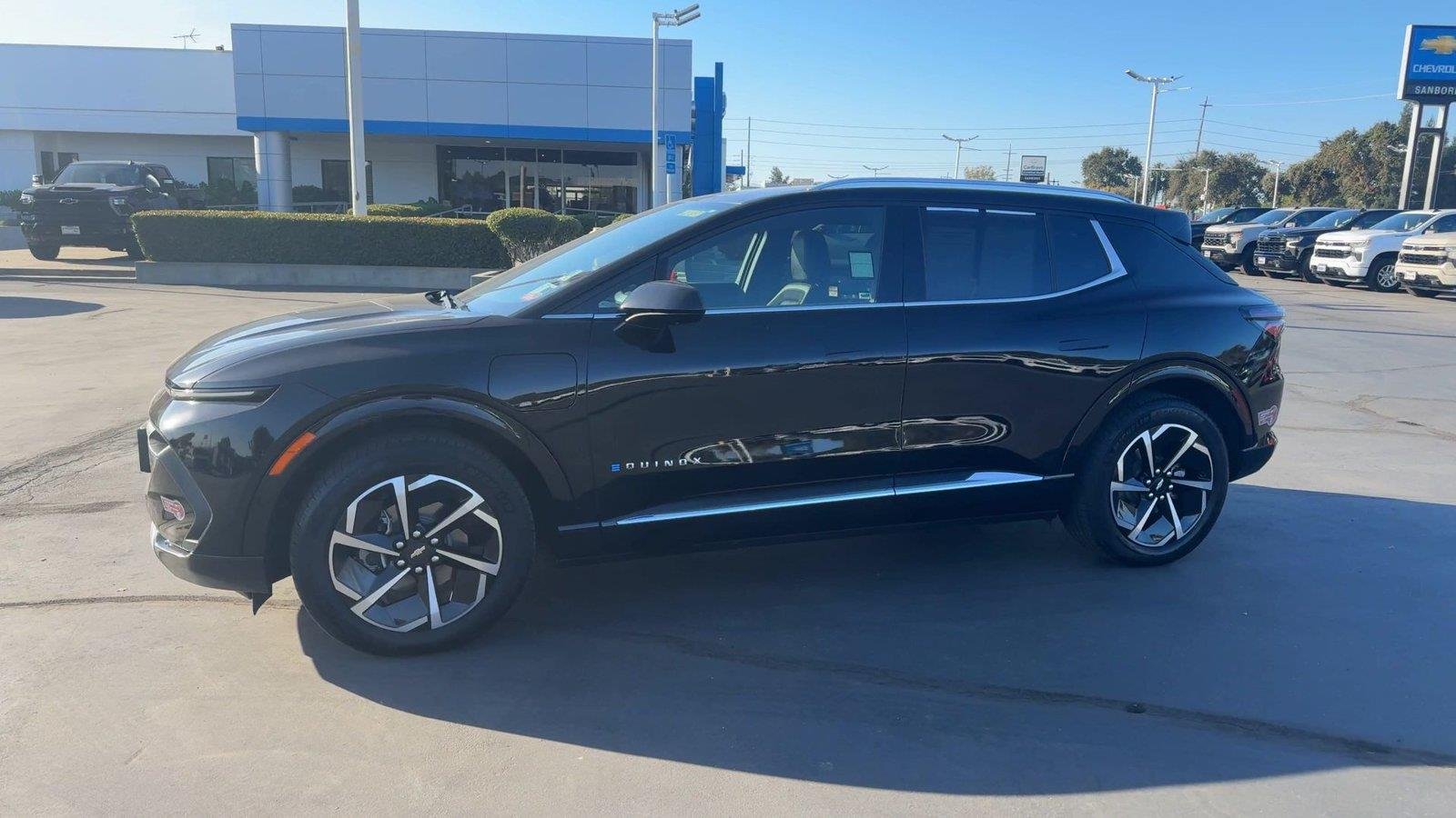 2024 Chevrolet Equinox EV LT - Photo 7