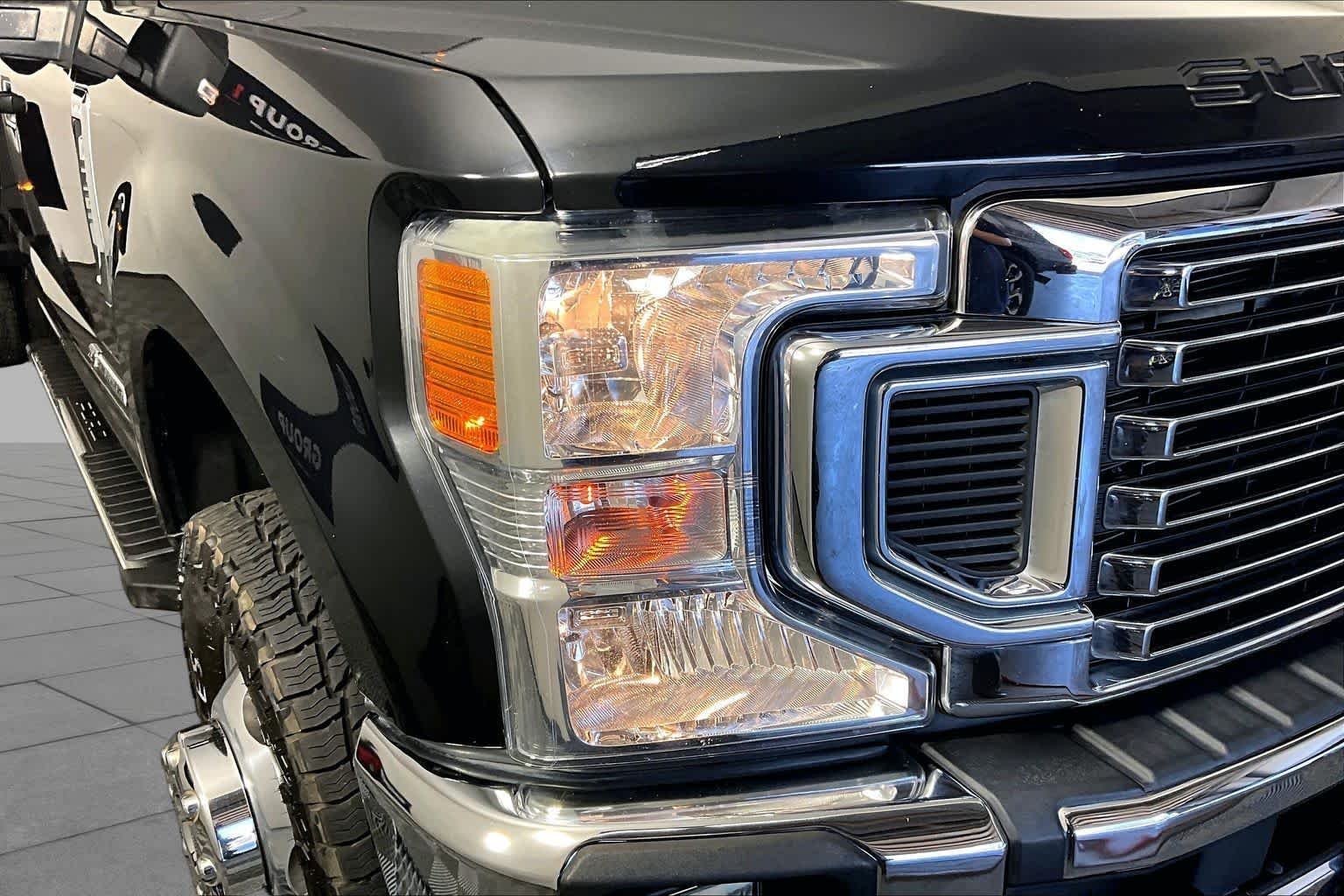 Used 2021 Agate Black Ford LARIAT image 25