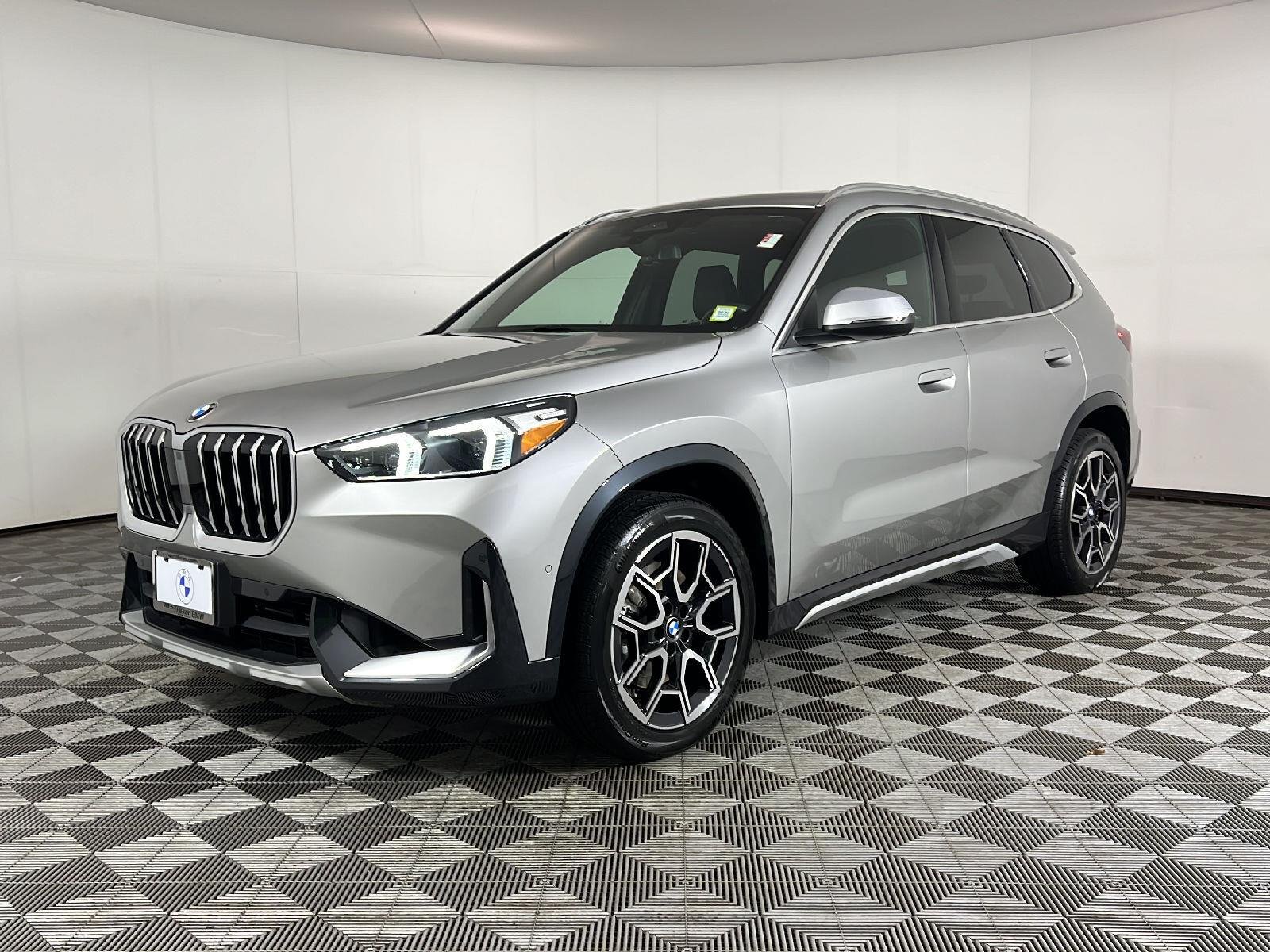 Certified Used 2023 Space Silver Metallic BMW xDrive28i image 12