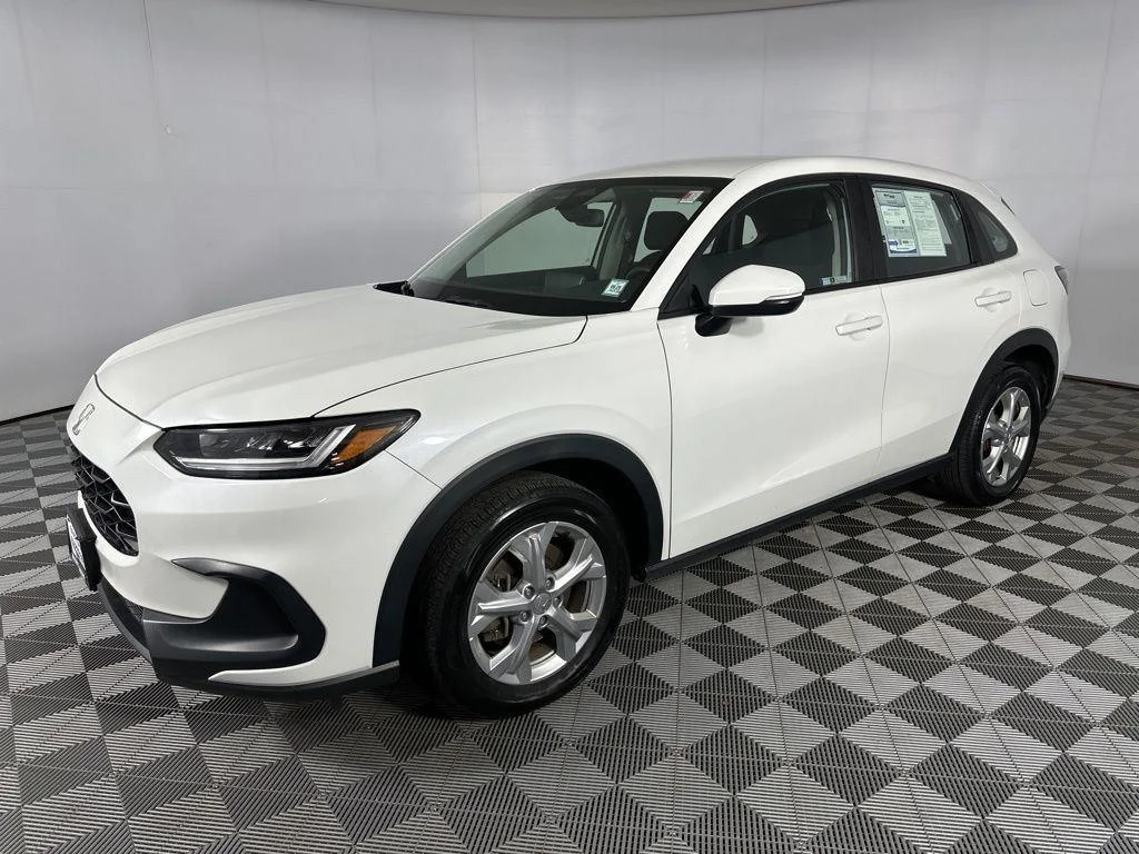 Used 2024 Platinum White Pearl Honda LX image 15