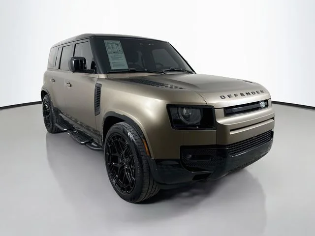 Certified Used 2025 Gray Land Rover X-Dynamic SE image 3