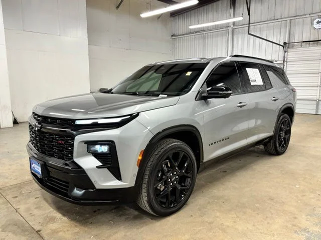 Used 2024 Gray Chevrolet RS image 3