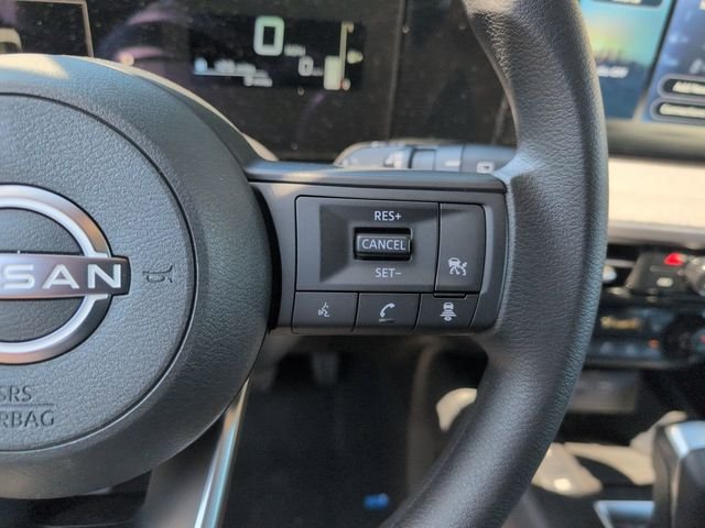 New 2026 Aspen White TriCoat / Super Black Two-tone Nissan SV image 14
