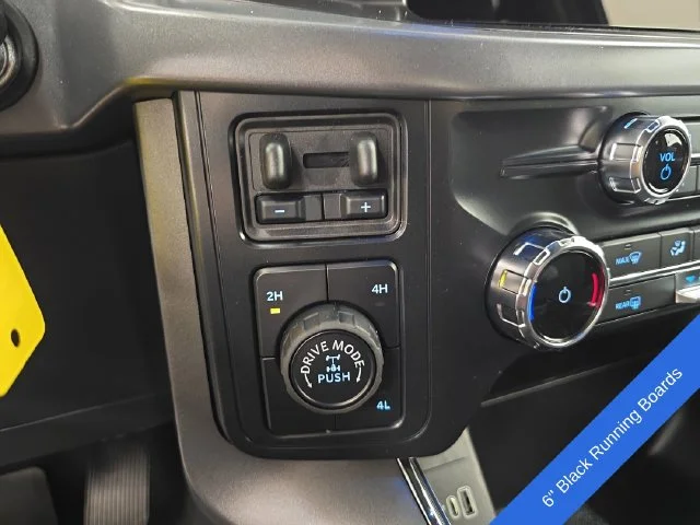 New 2026 Agate Black Metallic Ford XLT image 32