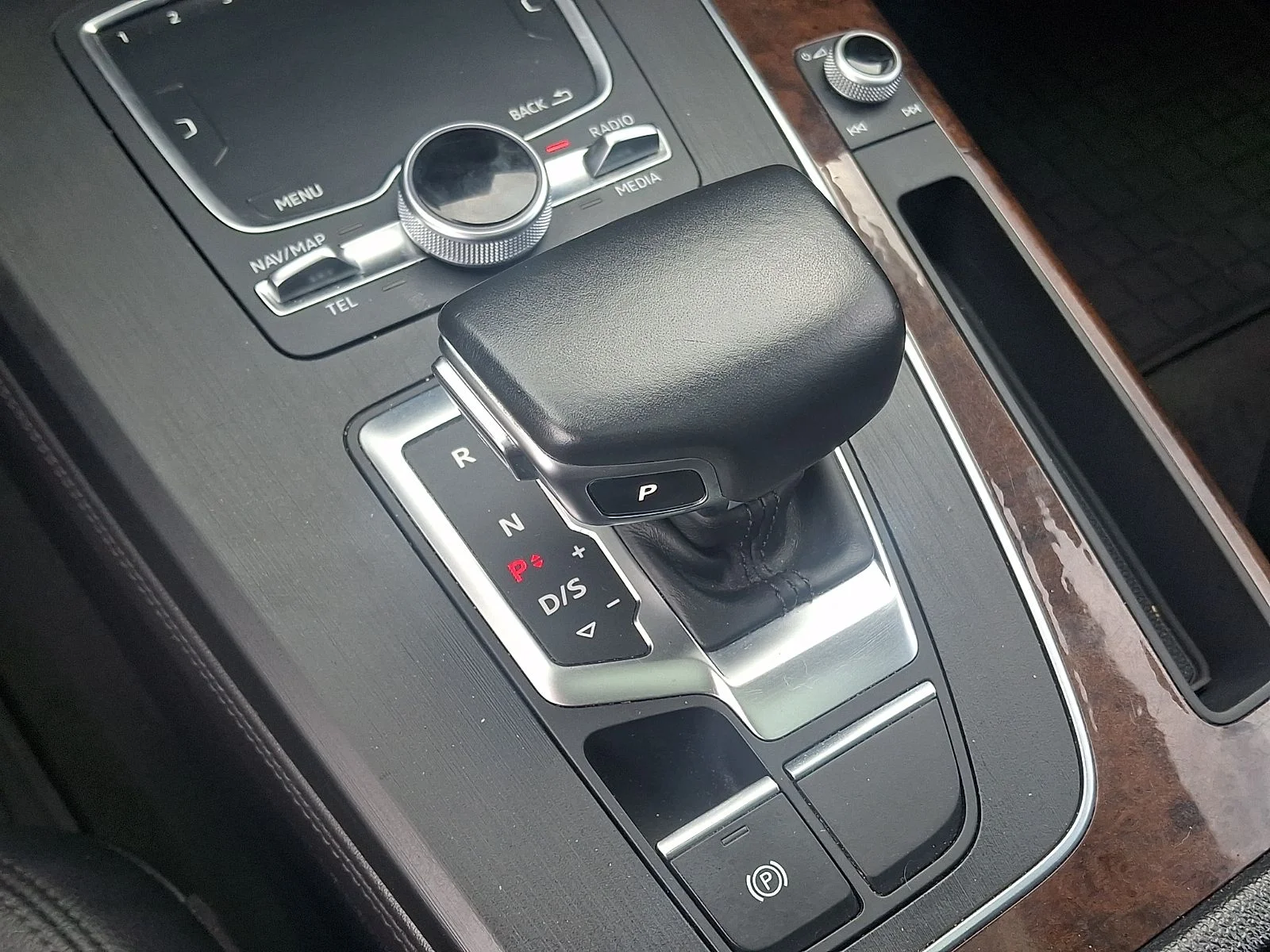 Used 2020 White Audi 45 Premium Plus image 15