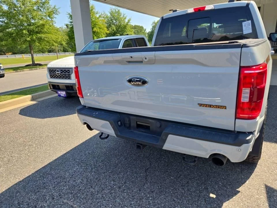 Used 2023 Avalanche Ford Tremor 4WD SuperCrew 5.5 Box image 2