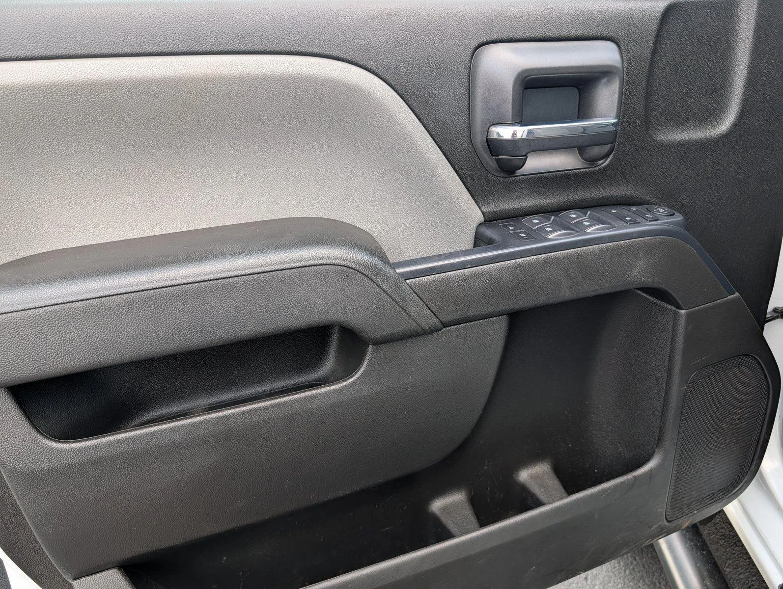 Used 2019 Summit White Chevrolet Work Truck image 13