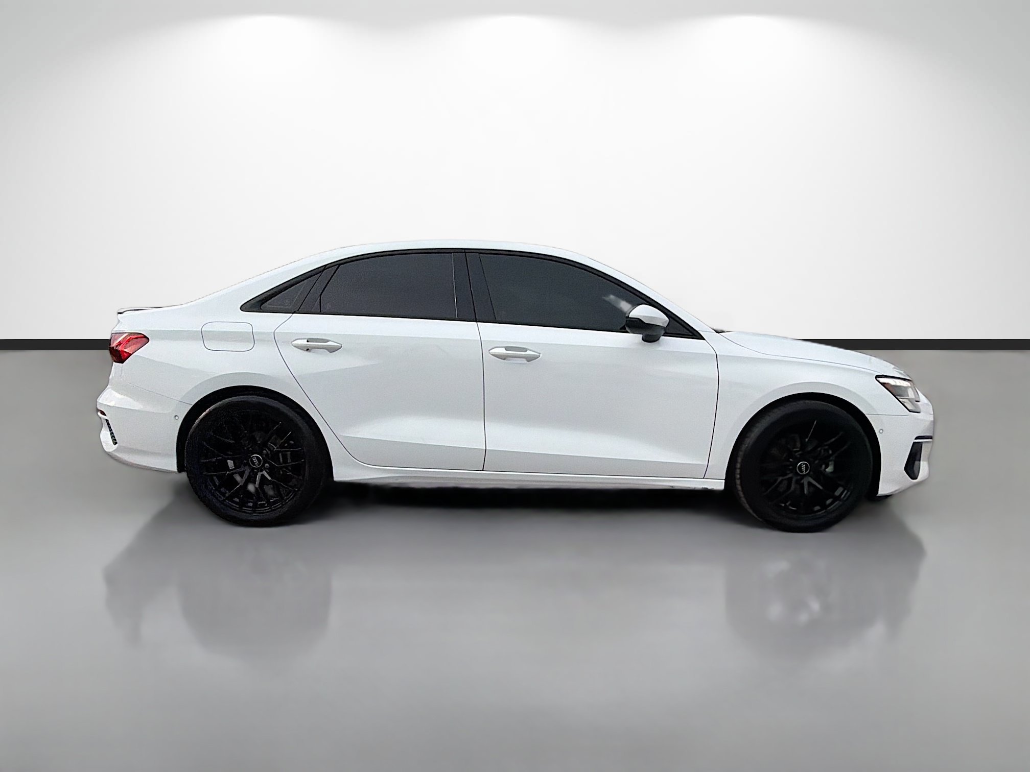Used 2024 Ibis White Audi Premium Plus image 6