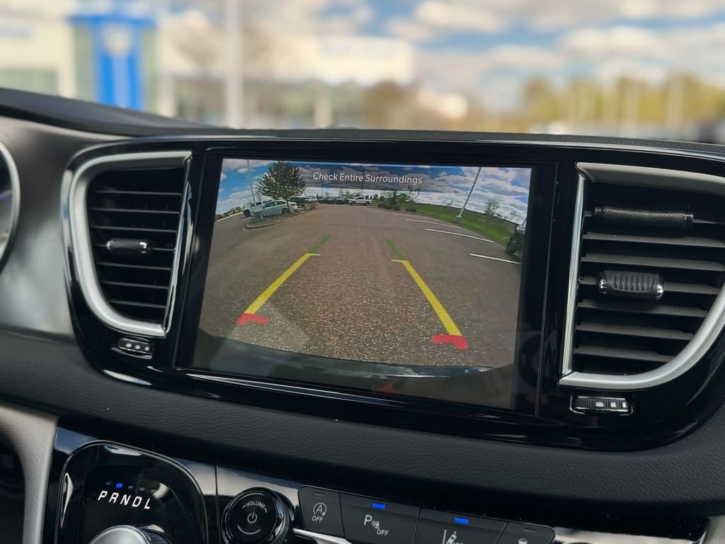 2024 Chrysler Pacifica Touring L - Photo 29